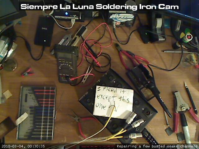 Siempre La Luna Soldering iron Cam